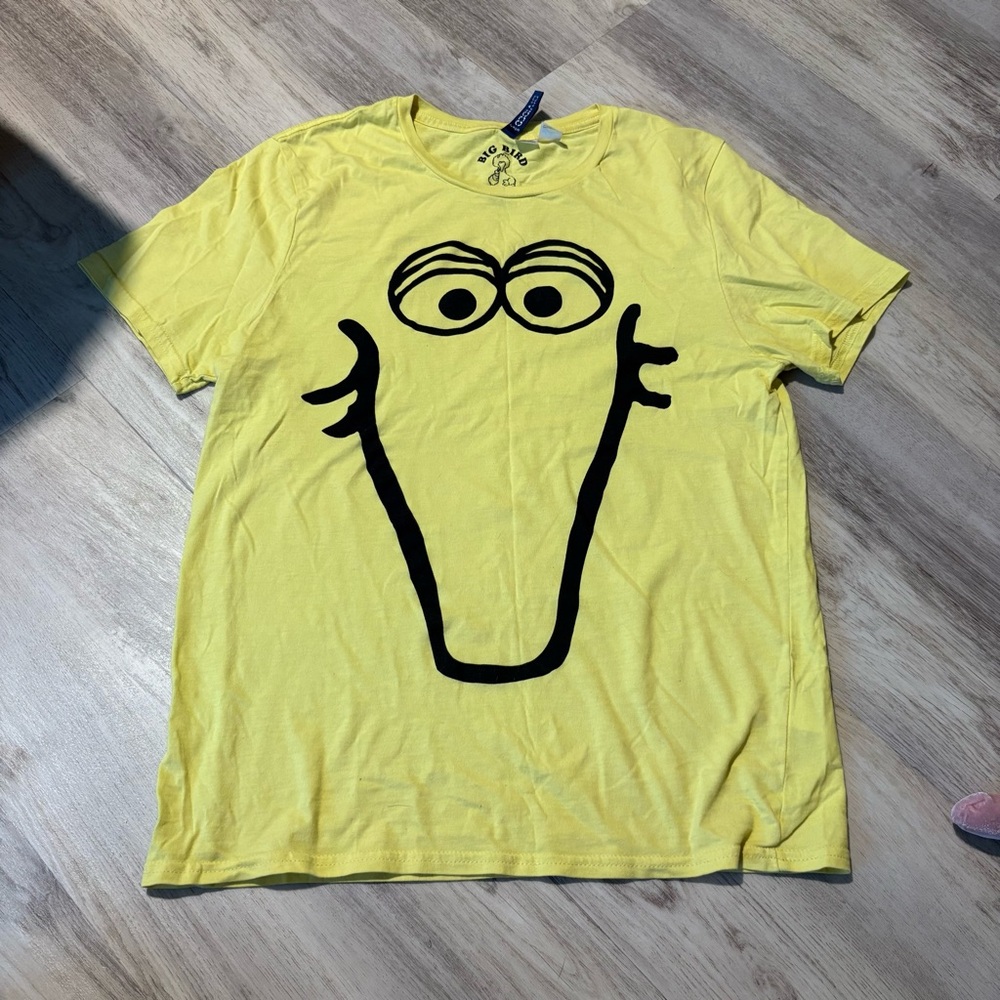 Yellow Big Bird H&M Divided Small Tee Shirt Sesame Street